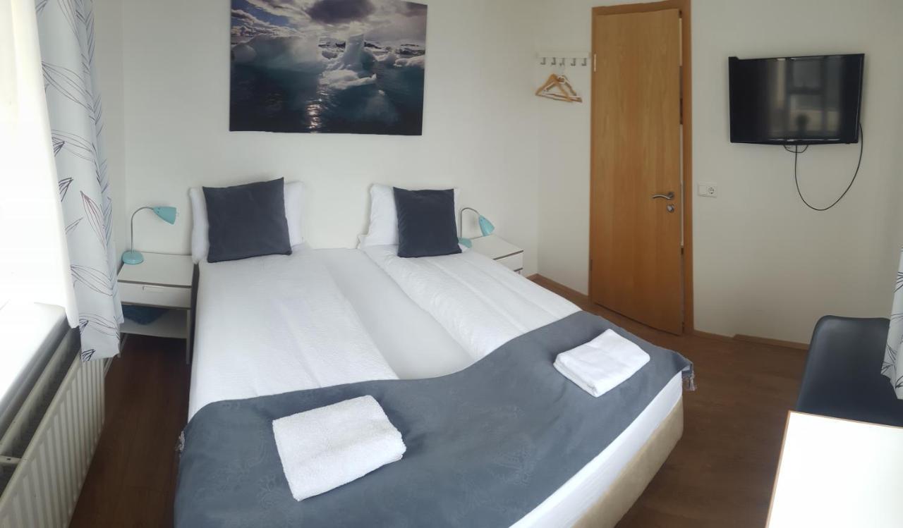 Höfn Guesthouse Extérieur photo